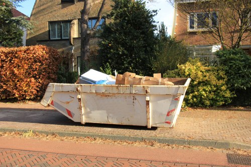 Vehicle transporting garden waste securely